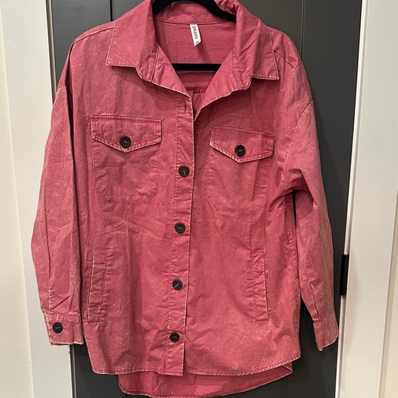 Zenana Outfitters Tops - Zenana Outfitters Pink Button-Up Top
